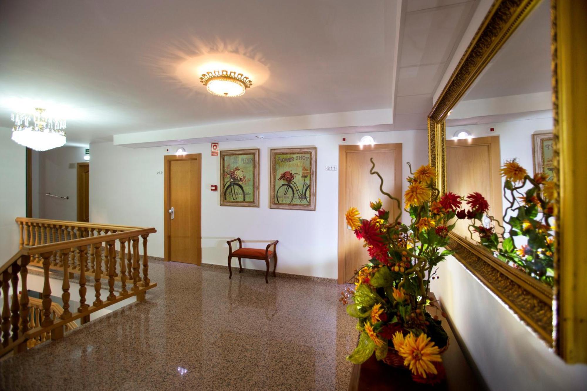 Hotel Marivella Calatayud Luaran gambar