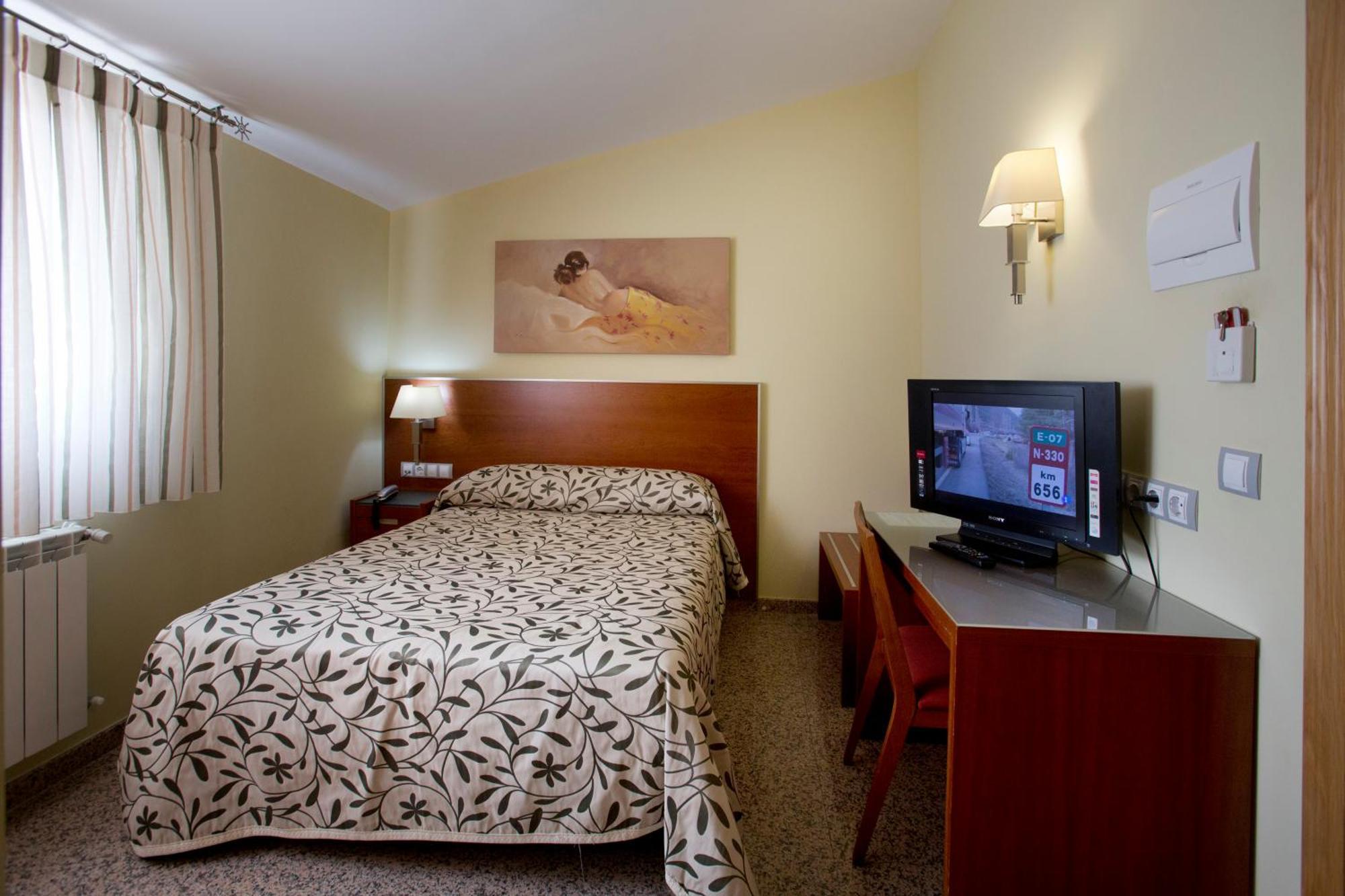 Hotel Marivella Calatayud Luaran gambar