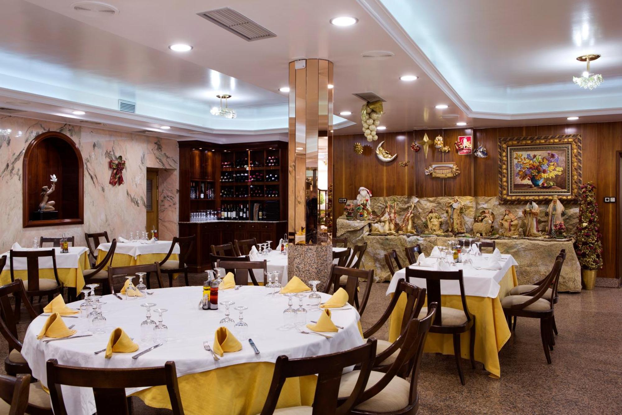 Hotel Marivella Calatayud Luaran gambar