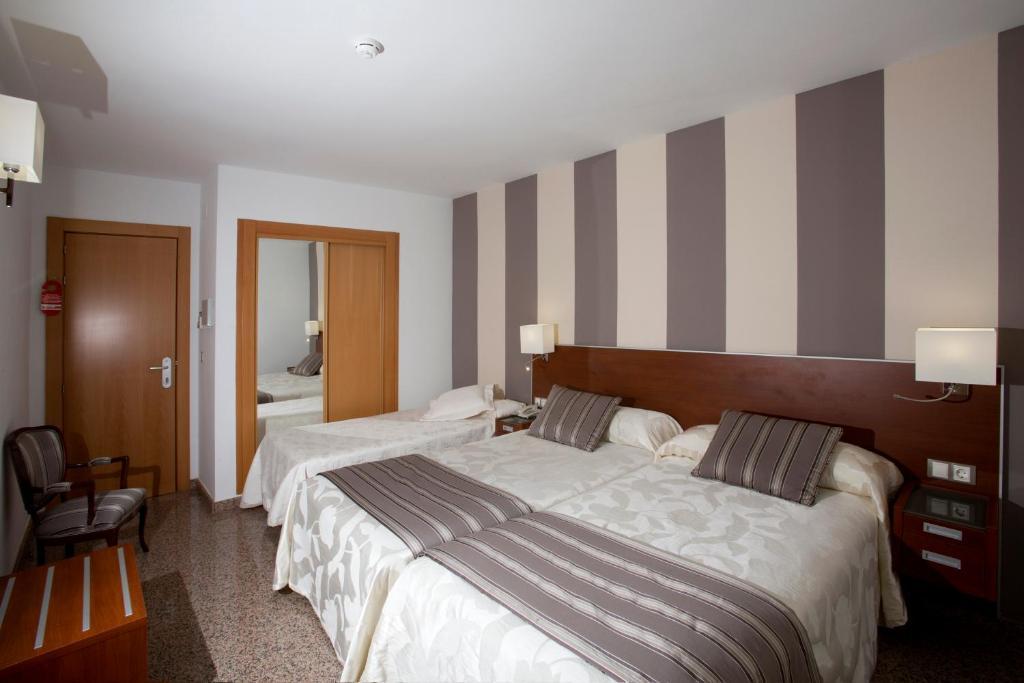 Hotel Marivella Calatayud Bilik gambar